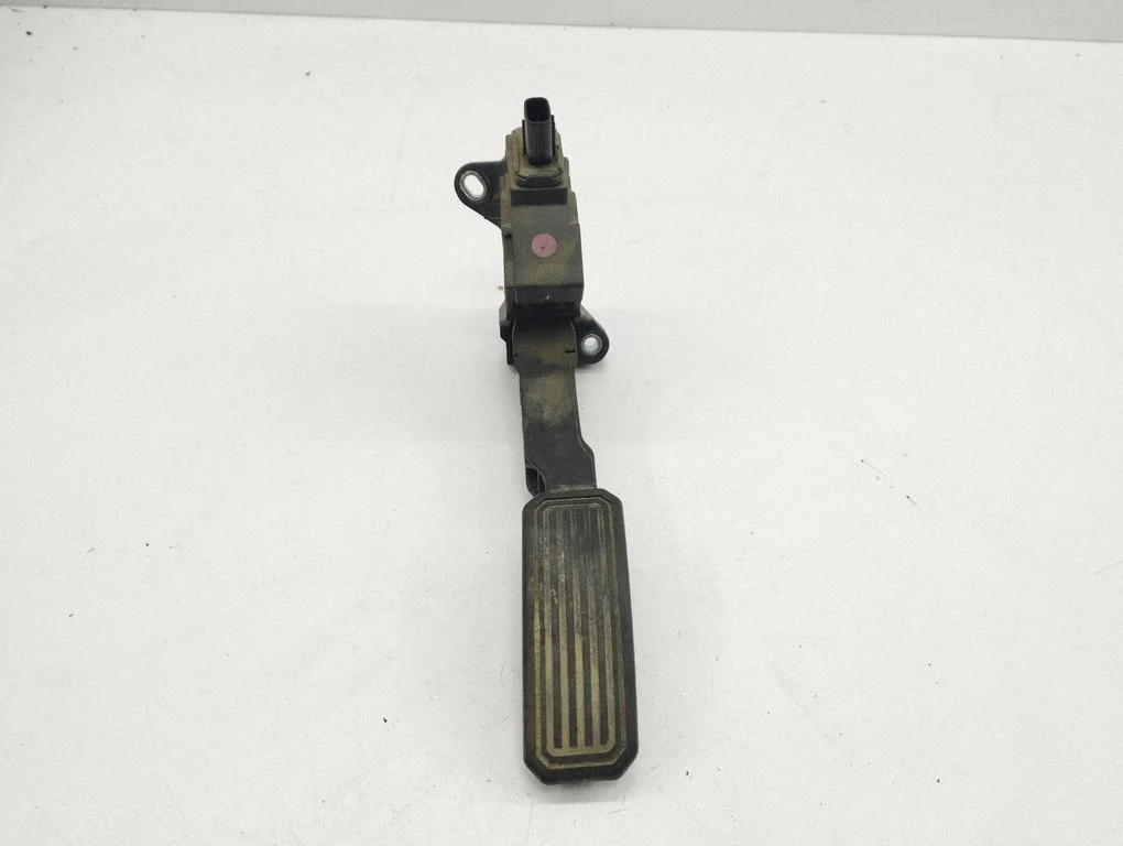 Accelerator throttle pedal 7811002020