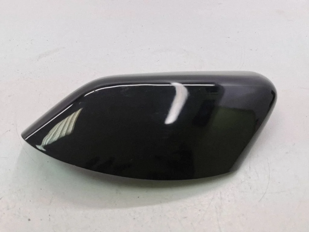 Välispeegli plastkate – vasak