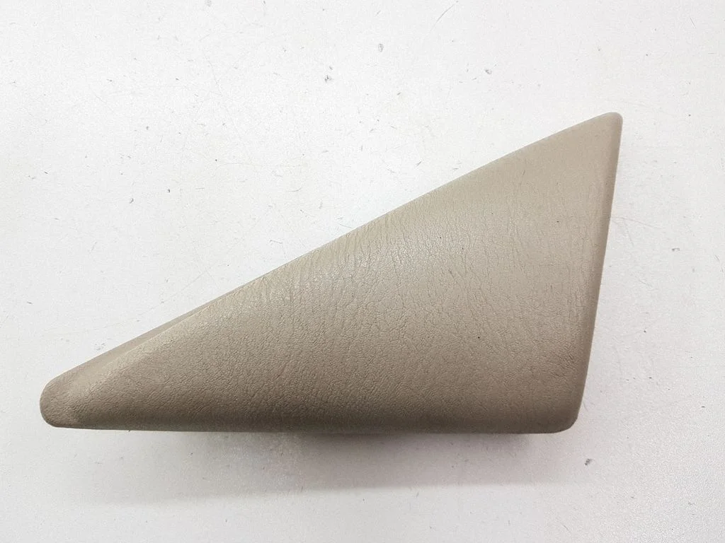 Spoguļa plastmasas apdare 0RH31TRMAA