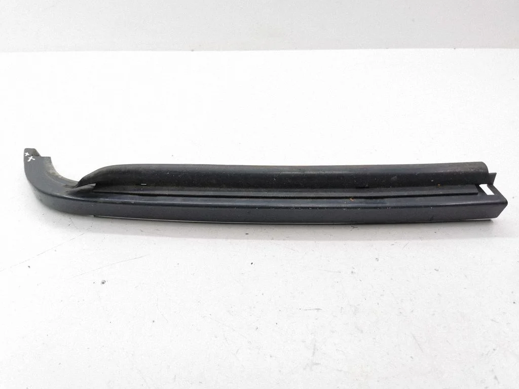Under headlight/headlamp trim 85GG8151