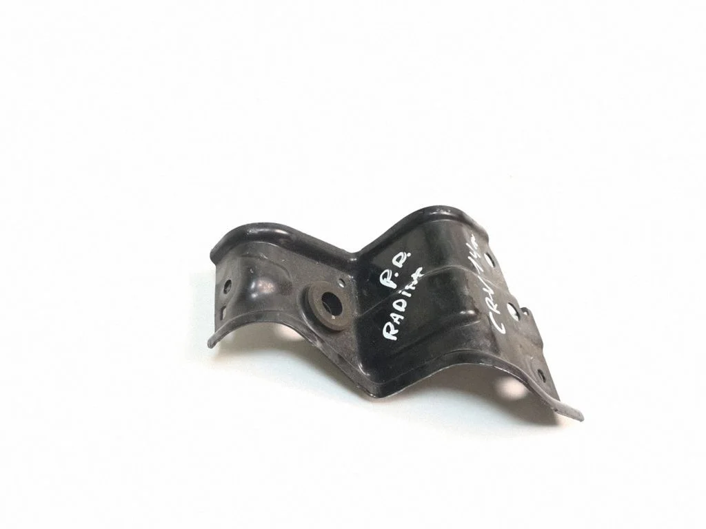 Radiator support slam panel bracket – right