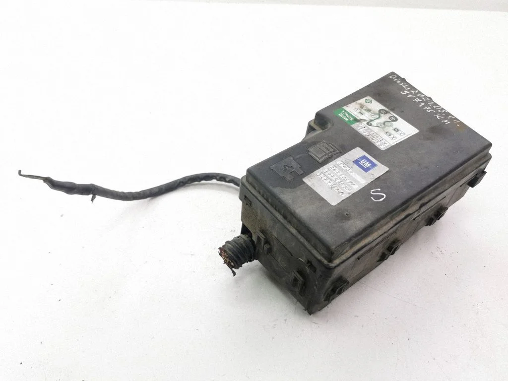 Skrzynka bezpieczników (komplet) 3M5T14K733NYF