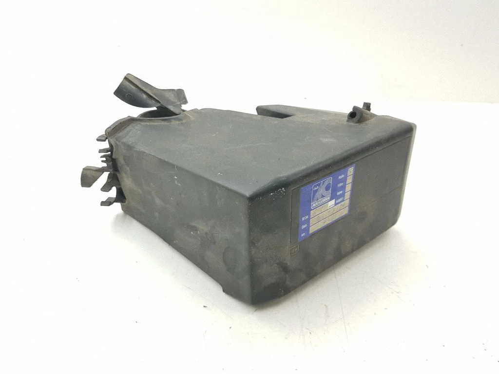 Fuse box cover 7700430975