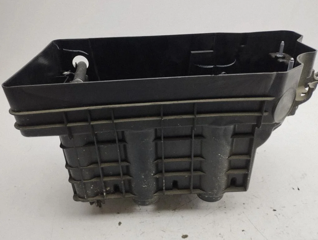 Battery tray 648945022R
