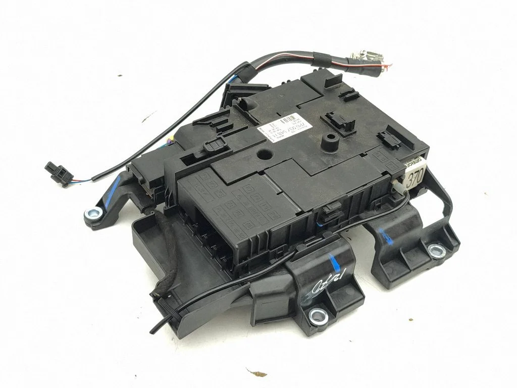 Drošinātāju bloks – Porsche Cayenne (92A) (2010-2017)