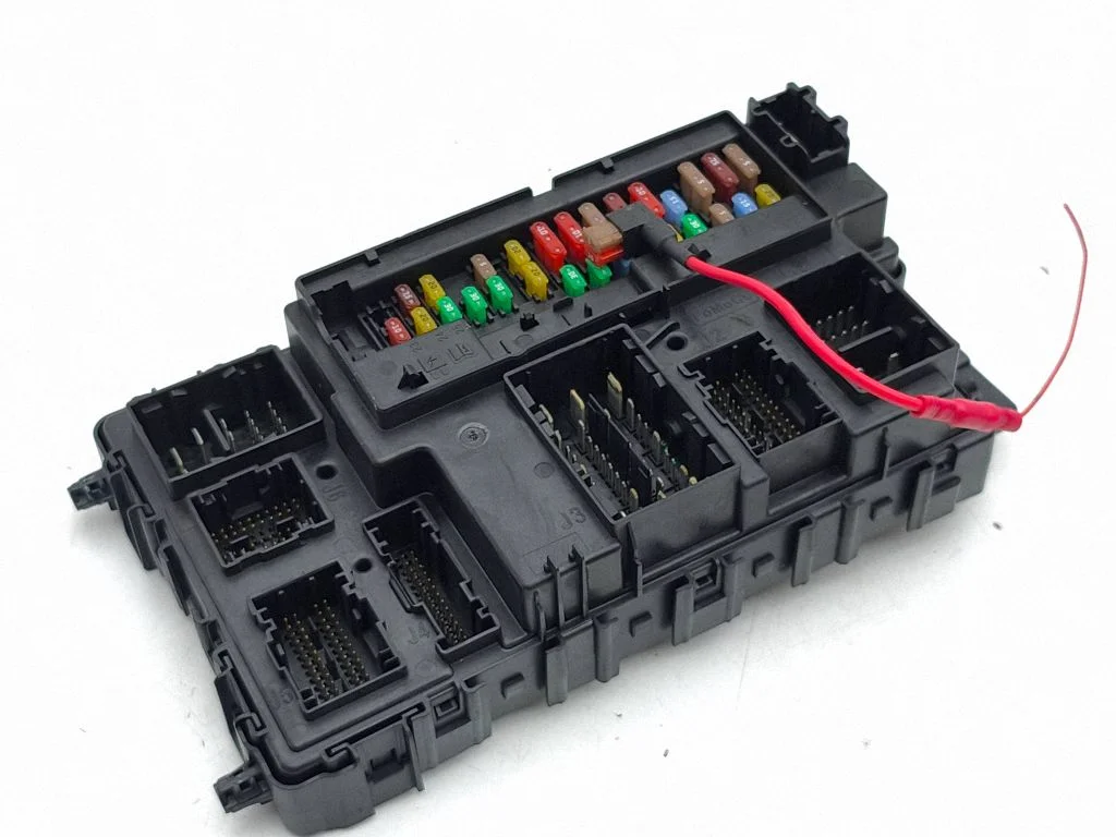 Moduł bezpieczników HU5T15604