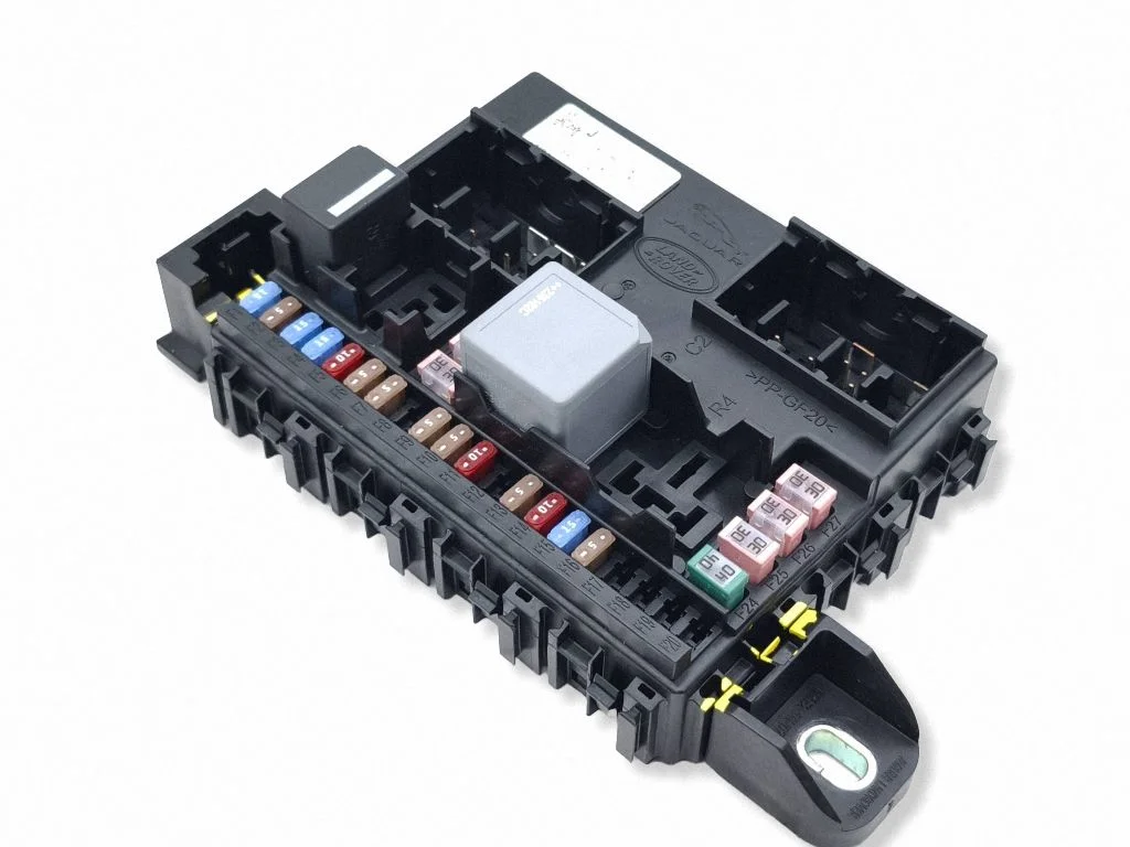 Drošinātāju bloks M82214N030BB