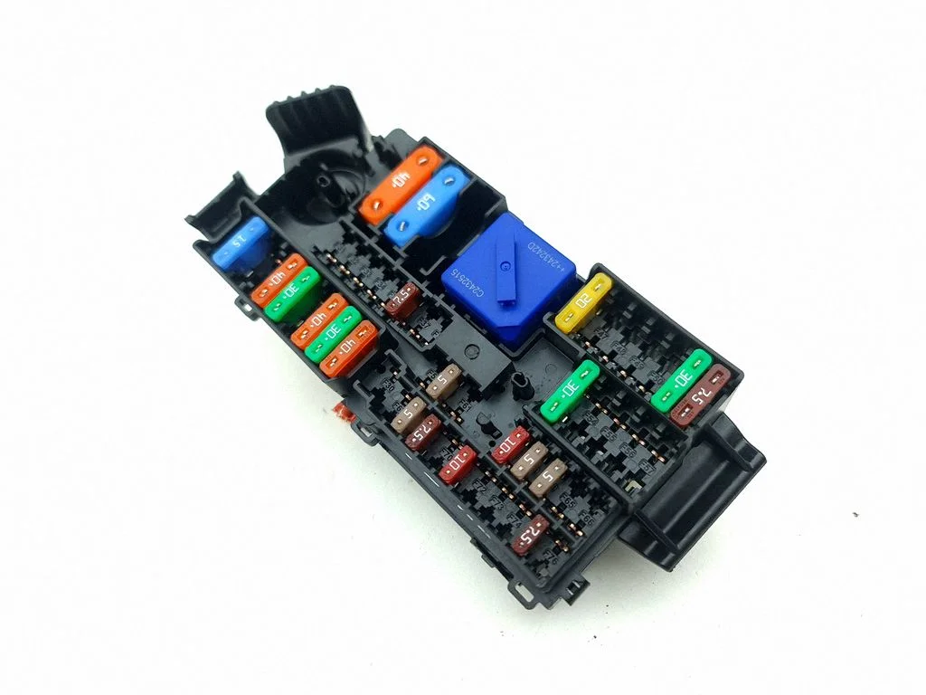 Drošinātāju bloks – Mini F65 (2024-)