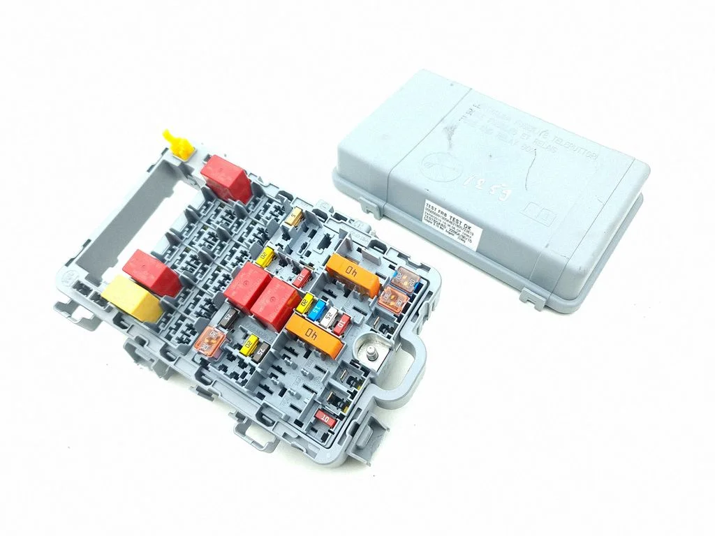 Drošinātāju bloks 2286A8015