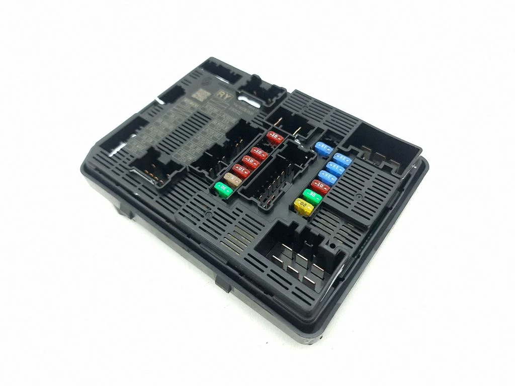 Drošinātāju bloks 284B76RA1B