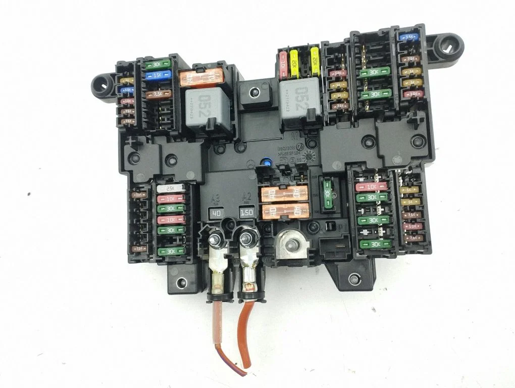 Drošinātāju bloks A1779061302