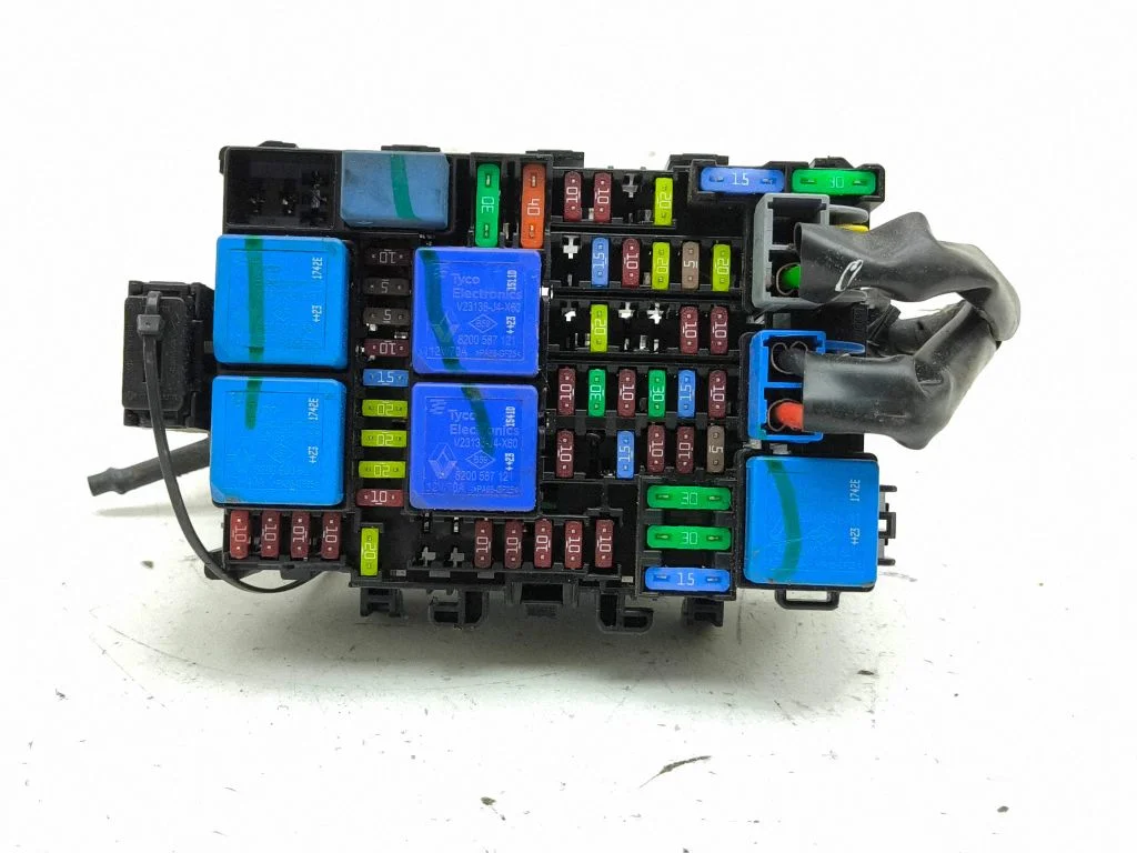 Drošinātāju bloks P240106PX4A