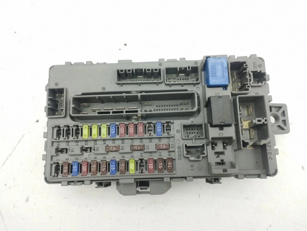 Drošinātāju bloks TL0E211EC
