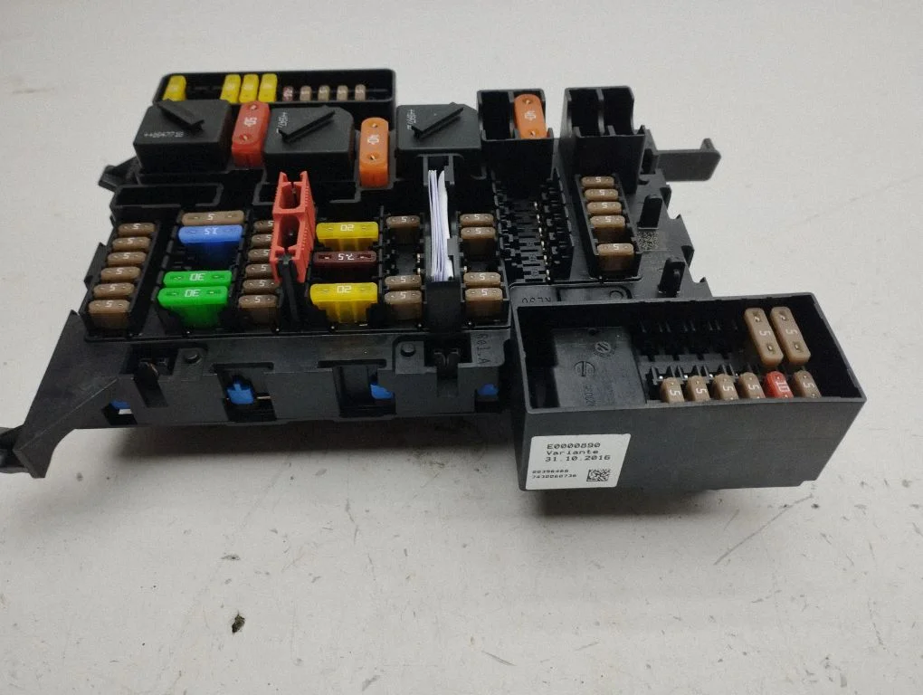 Drošinātāju bloks 7430060736