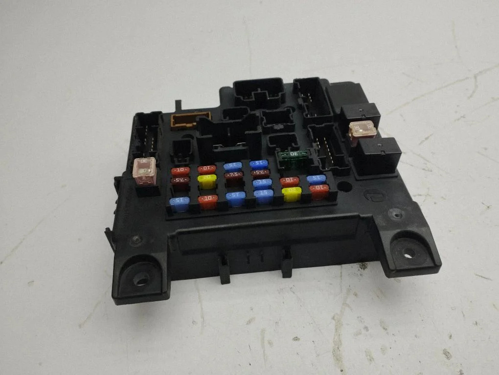 Fuse module 8637A320