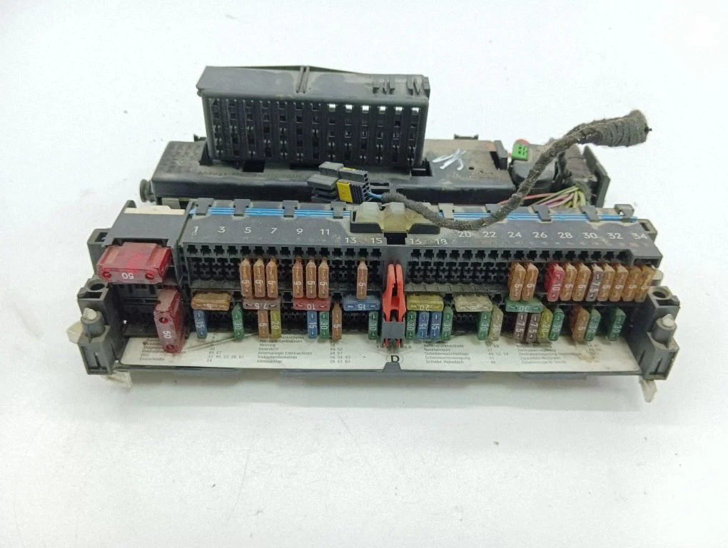 Fuse module 8364540