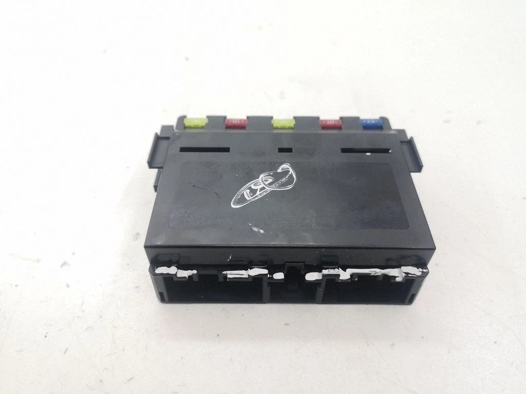 Drošinātāju bloks 8921153020