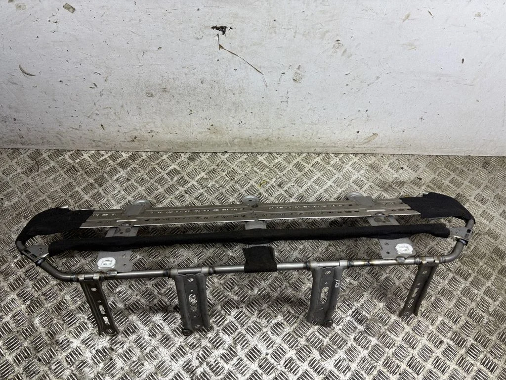 Battery bracket