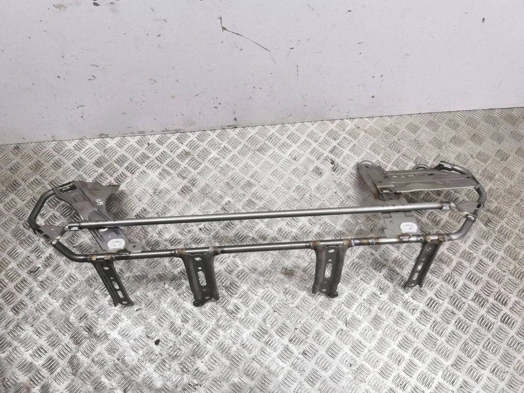 Battery bracket