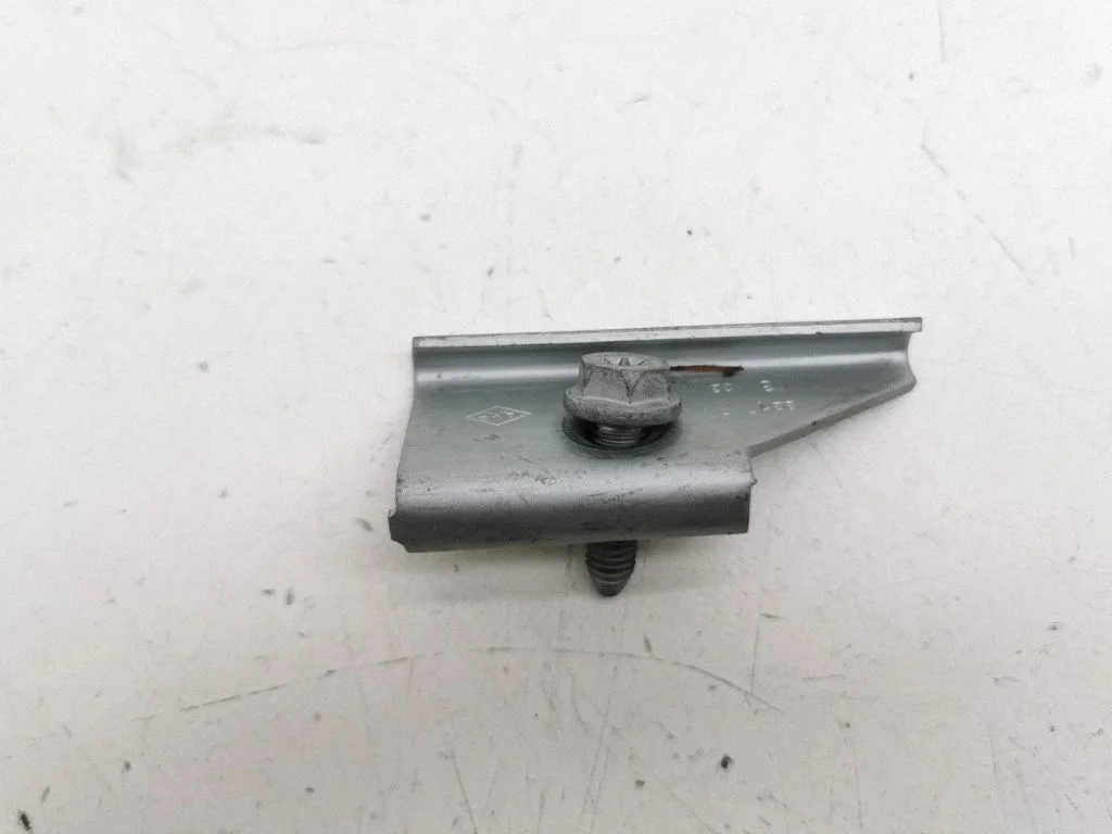 Battery bracket