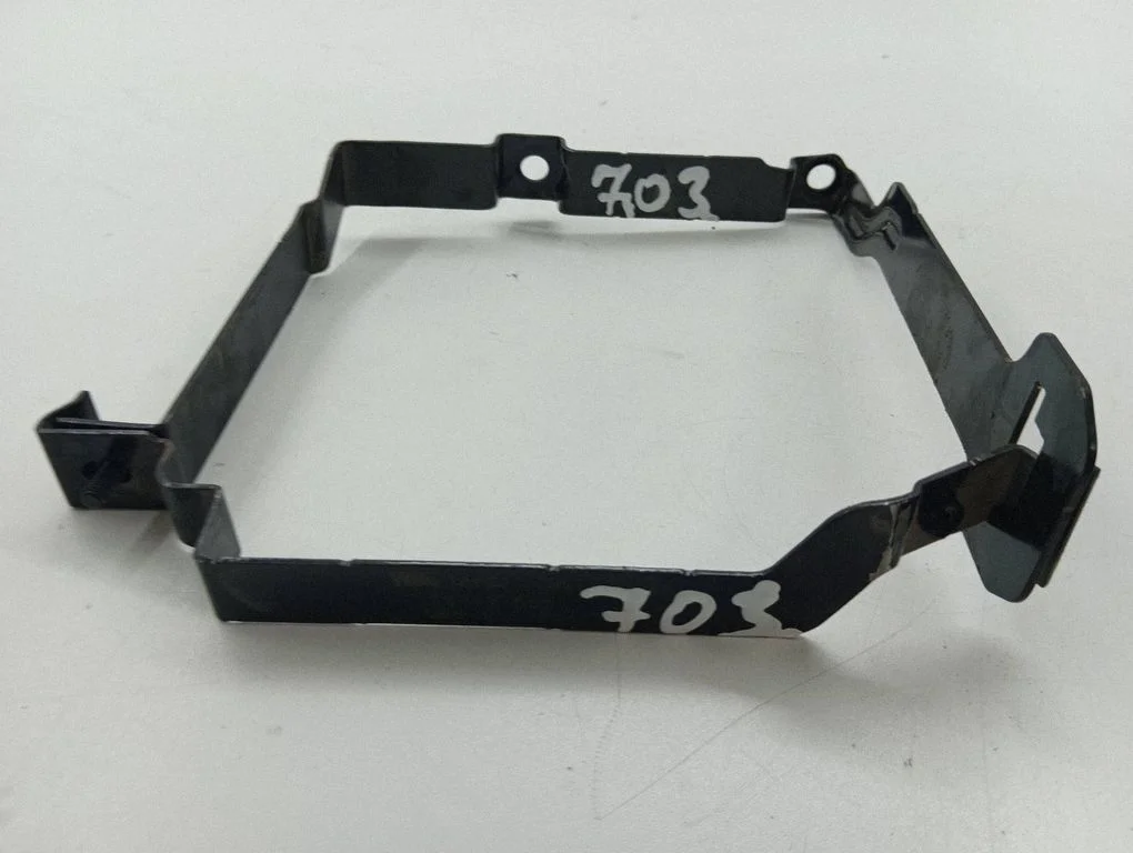 Battery bracket 200915313