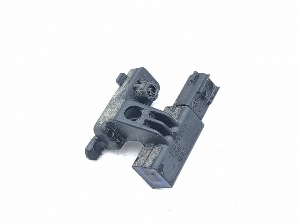 Cita salona detaļa FK7214B416AA