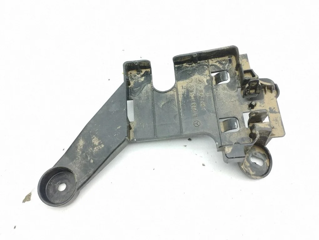 Cita salona detaļa A2135452840