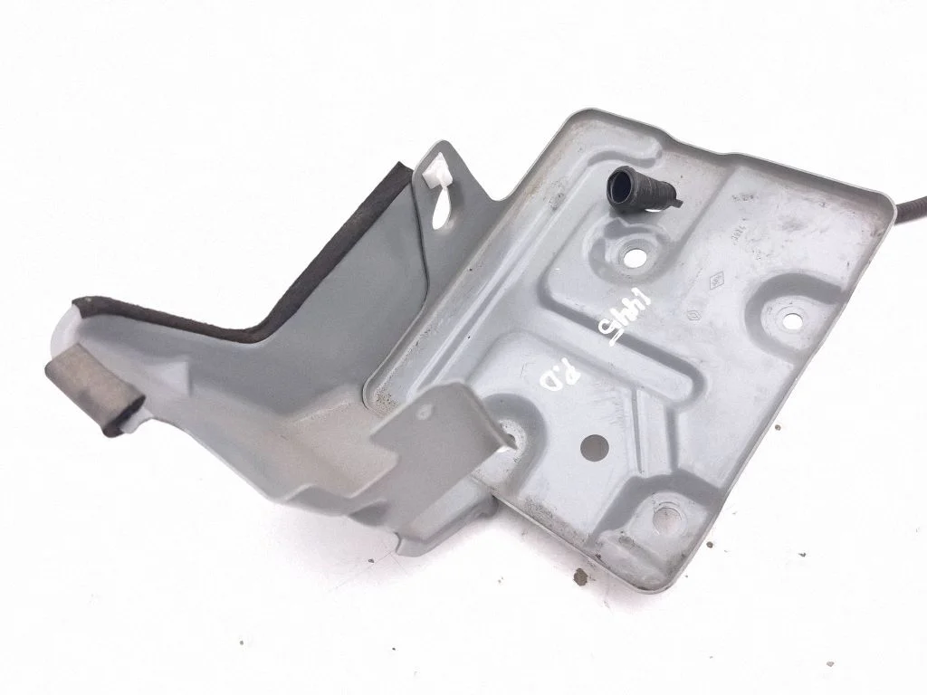 Muu mootoriruumi osa 751P40506R