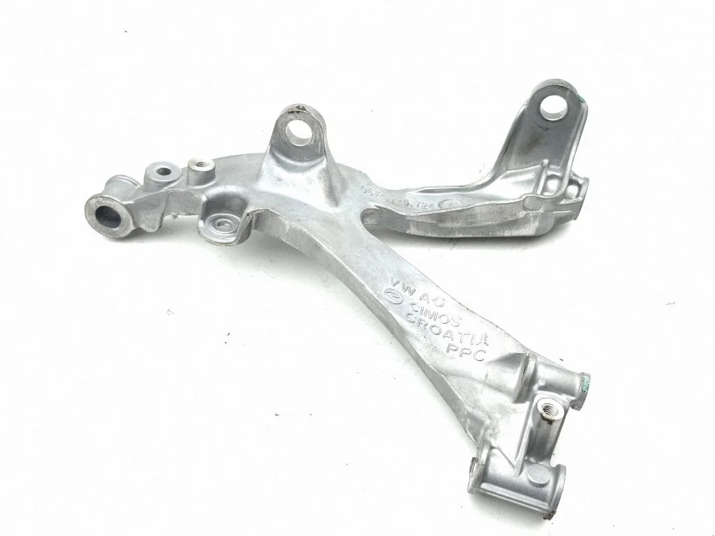 Cita motora nodalījuma detaļa 06B129724