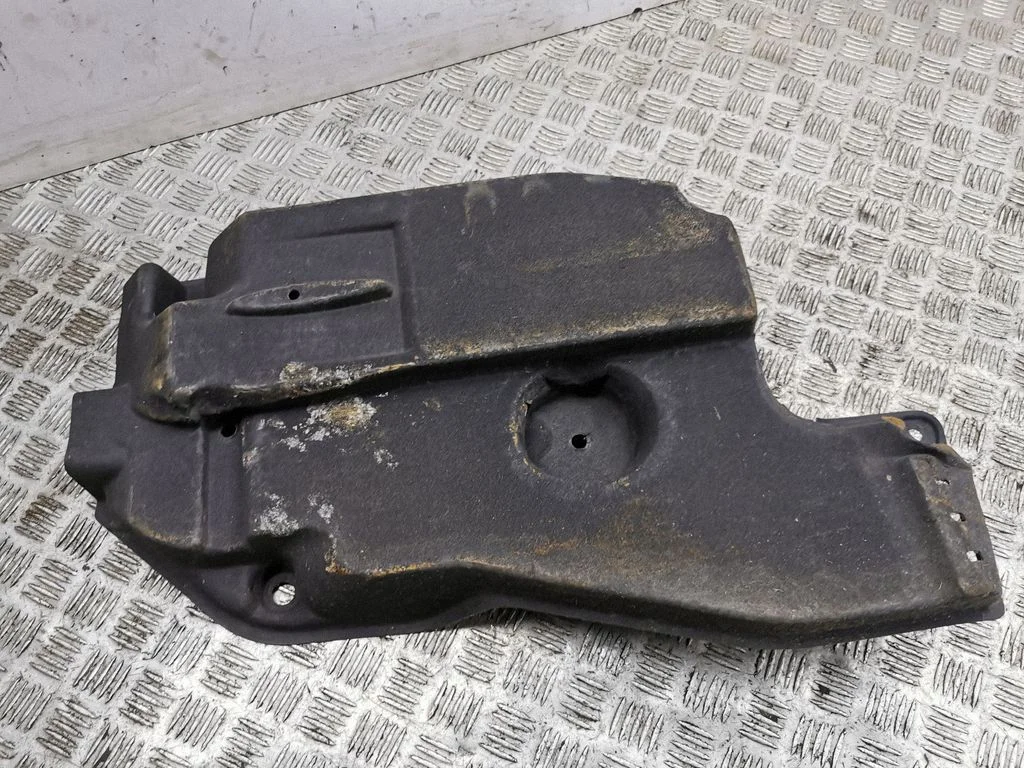 Cita apakšas detaļa 5816578010