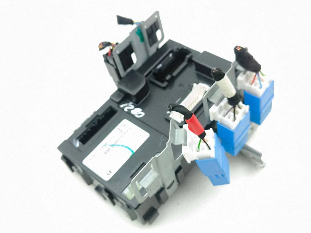 Comfort/convenience module 284B15SJ3A