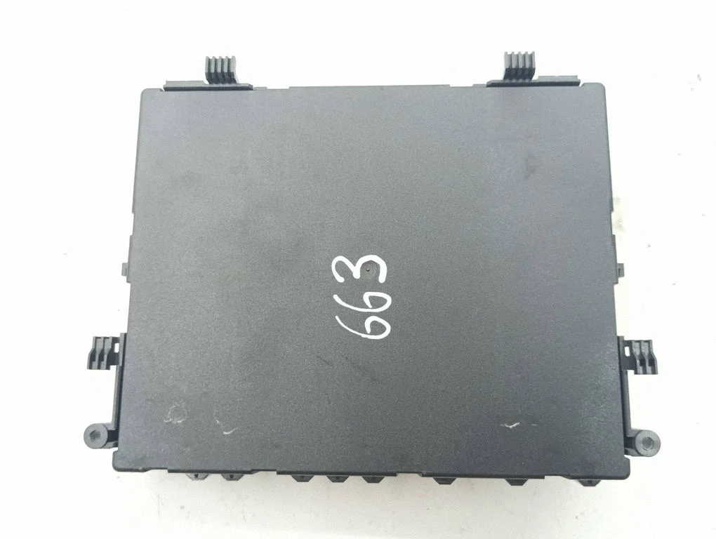 Comfort/convenience module A1695453032