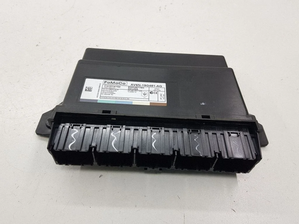 Komforta modulis AV6N19G481AG