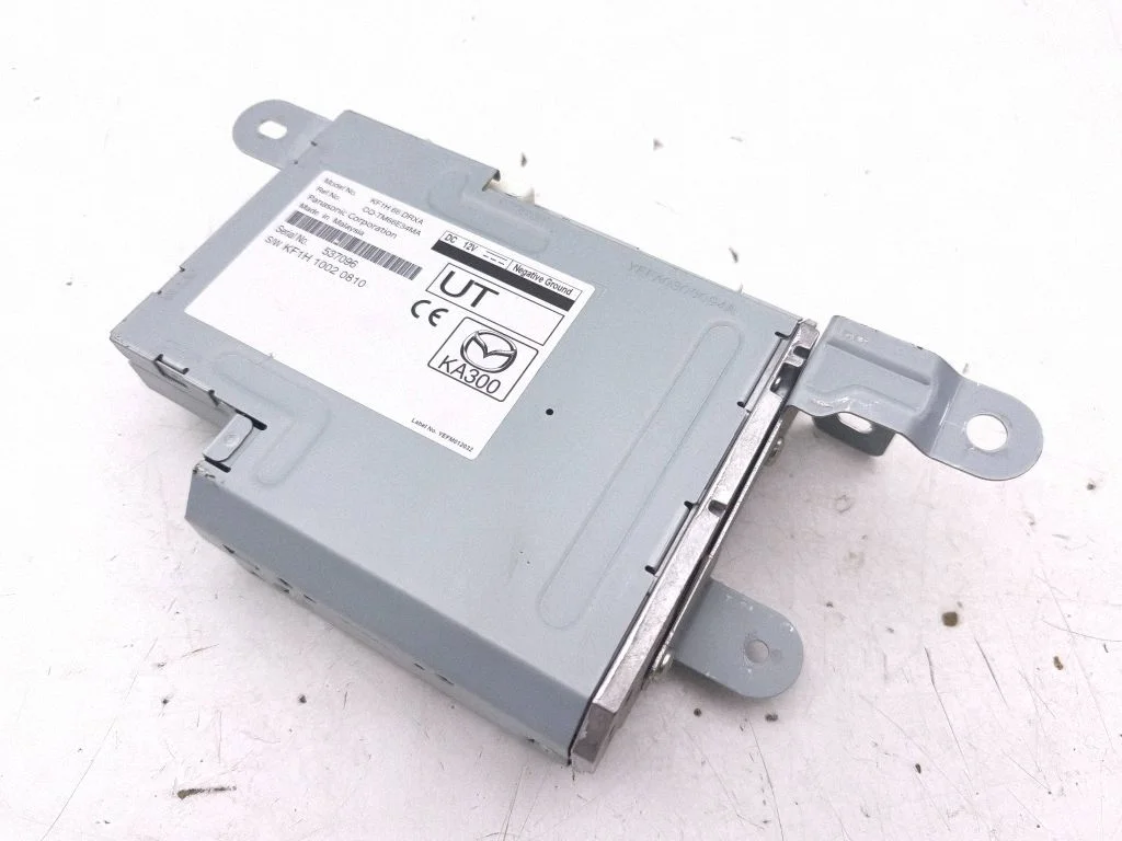 Radio/CD/DVD atskaņotājs/navigācija KF1H66DRXA