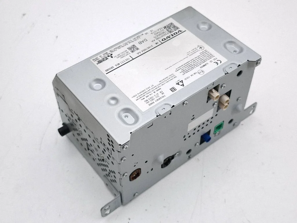 Radio/CD/DVD/GPS head unit – Volvo V60 (2018-)