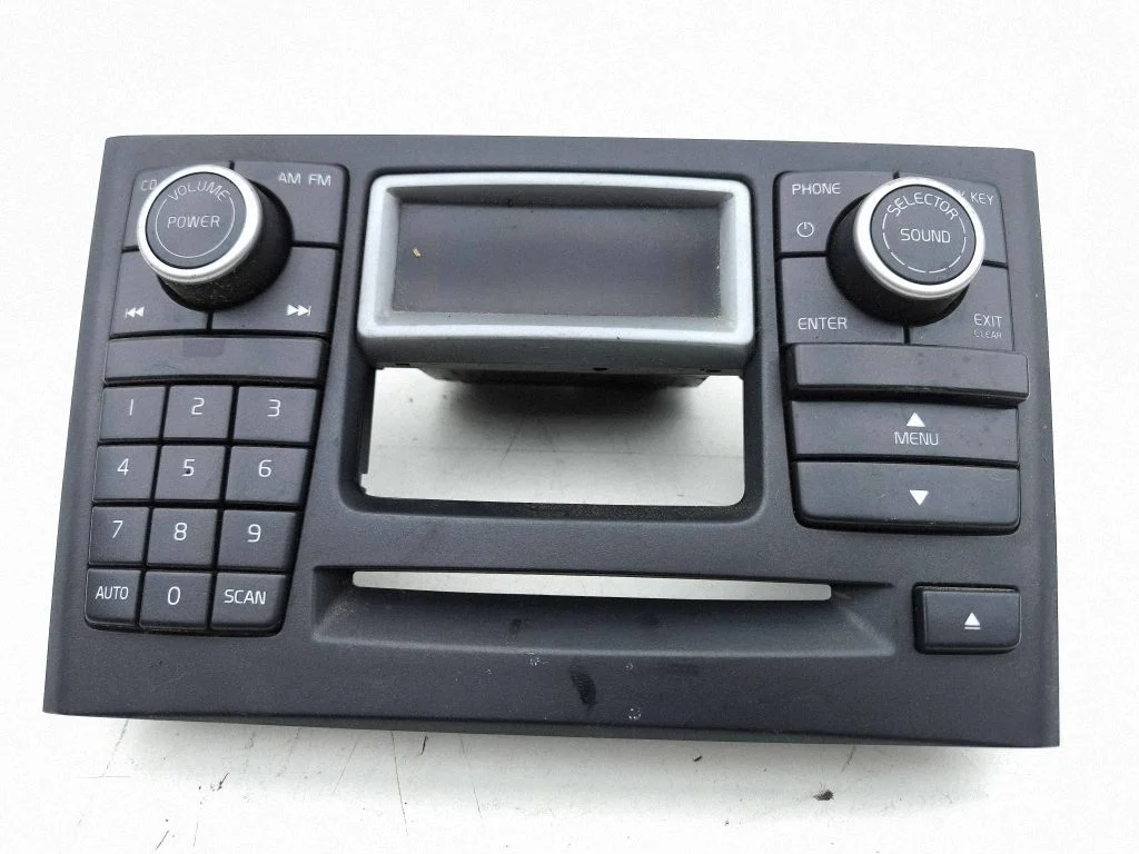 Radio/CD/DVD/GPS head unit 30679178