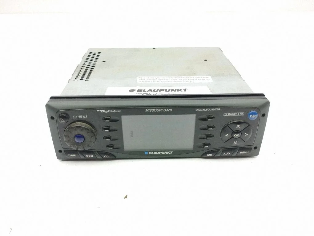Radio/CD/DVD atskaņotājs/navigācija