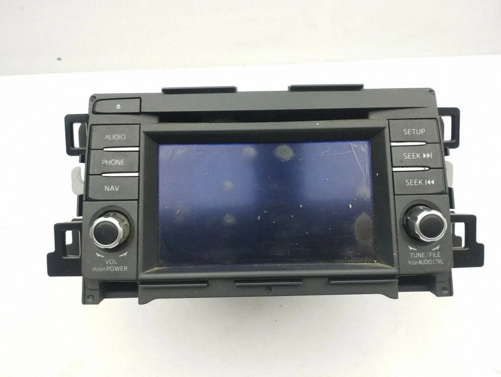 Radio, odtwarzacz CD/DVD, nawigacja CVVM42F4JM