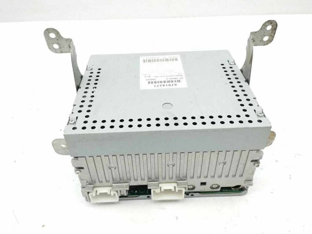 Radio/CD/DVD atskaņotājs/navigācija 8701A277