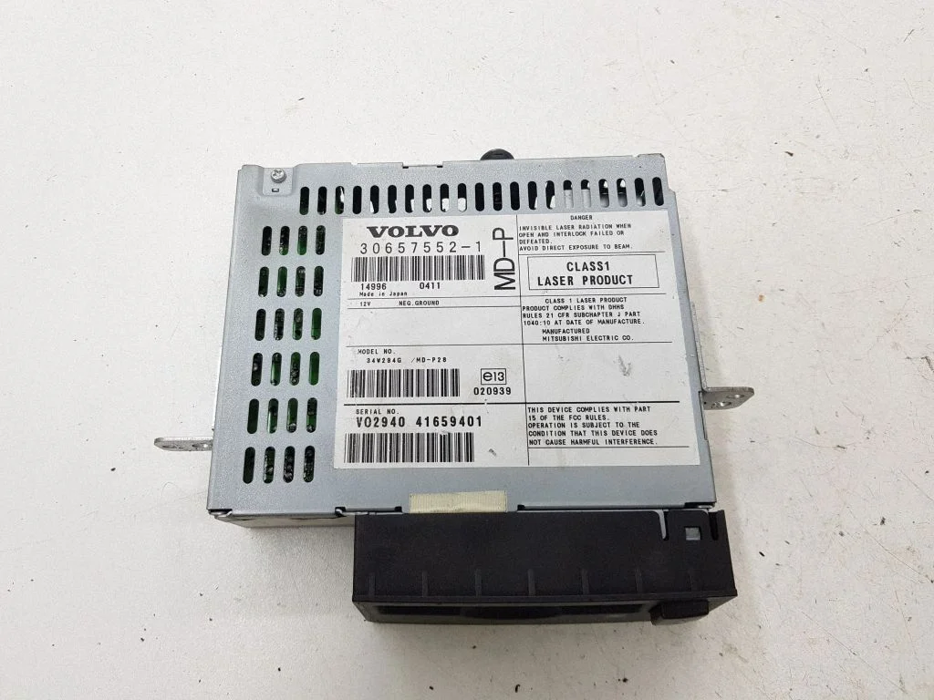 Radio/CD/DVD/GPS head unit 306575521