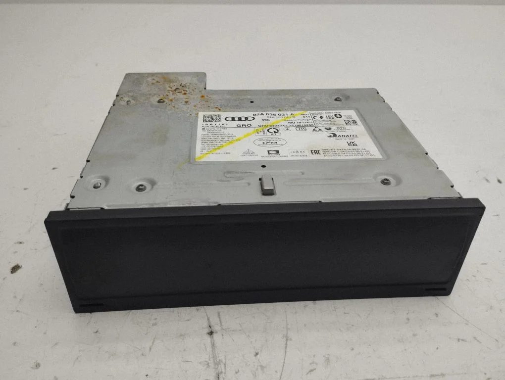 Radio/CD/DVD/GPS head unit 82A035021A