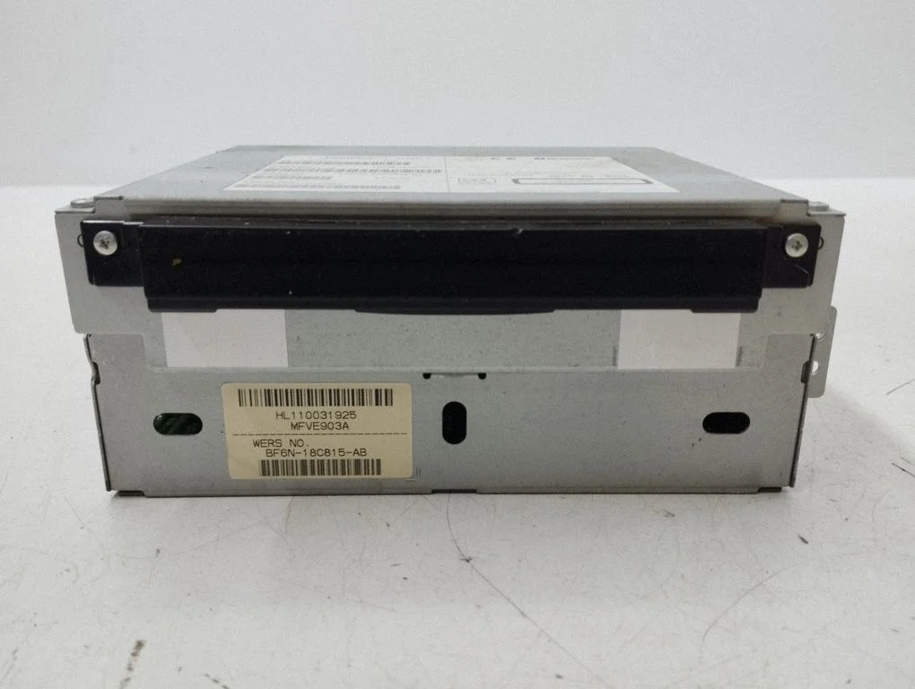 Radio/CD/DVD/GPS head unit MFVE903A