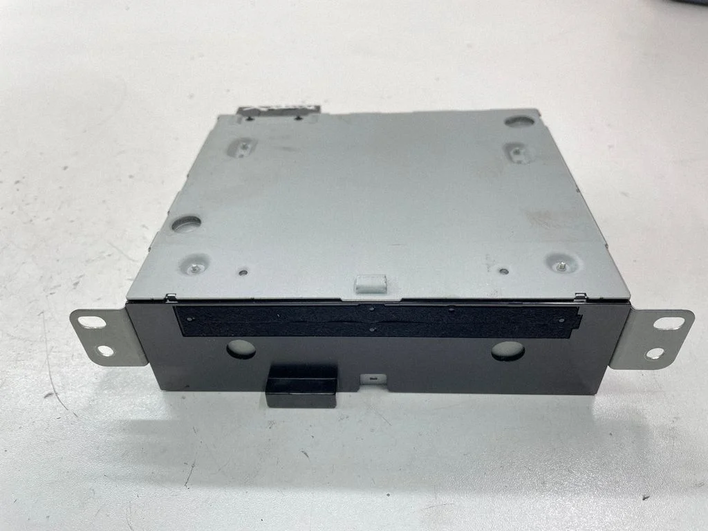 Radio/CD/DVD/GPS head unit 9804157780