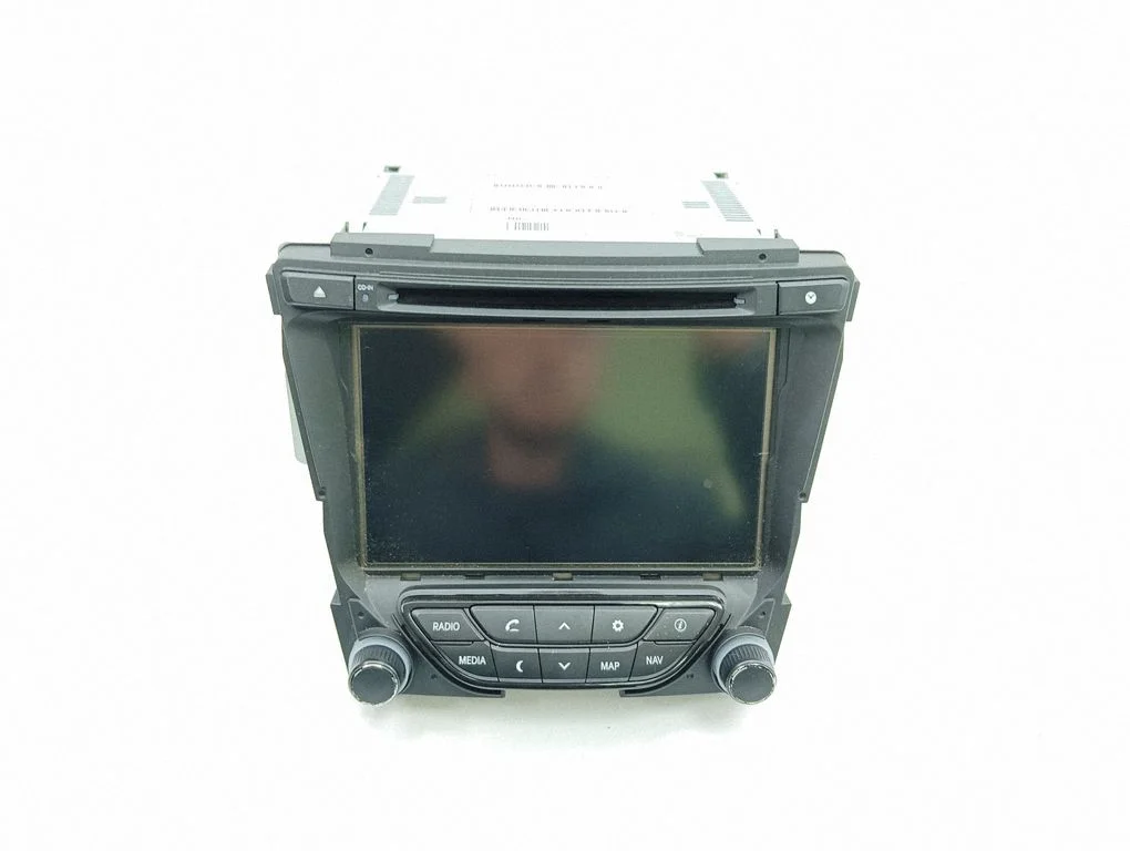 Radio/CD/DVD/GPS head unit 965603Z100