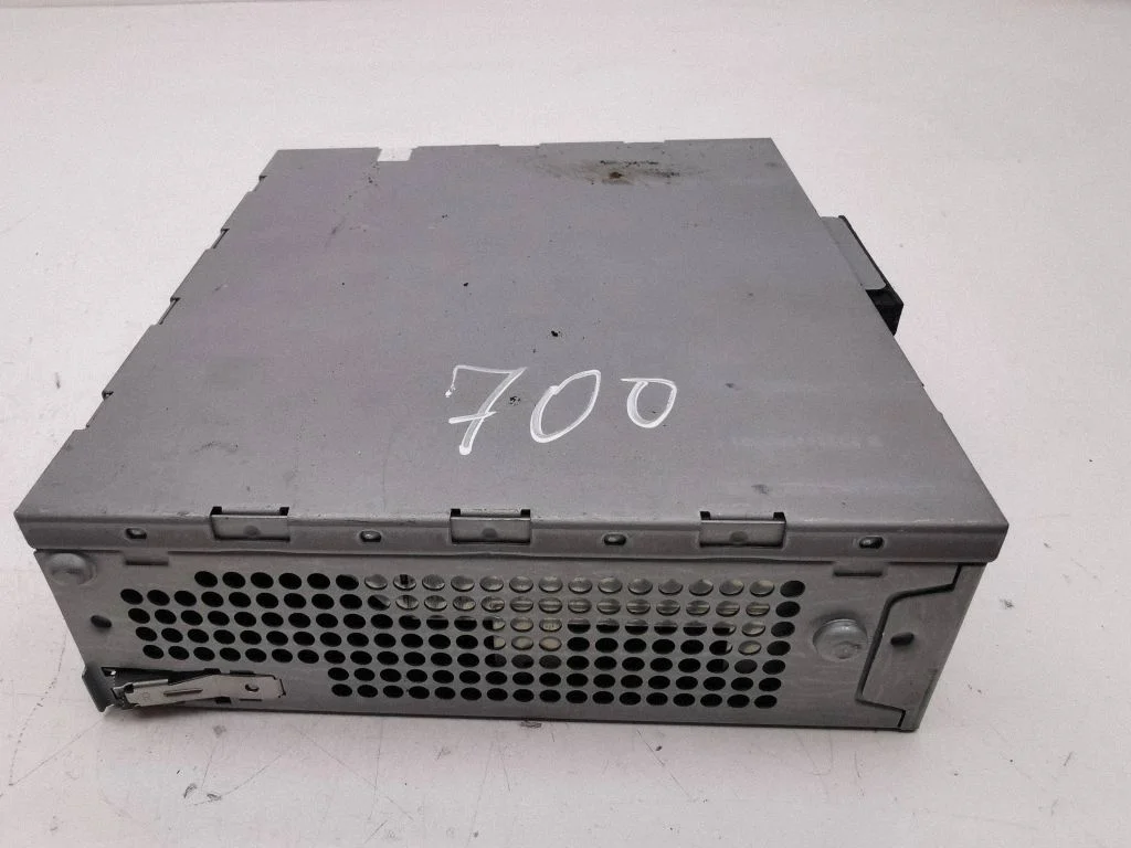 Radio/CD/DVD/GPS head unit 4G0035061E