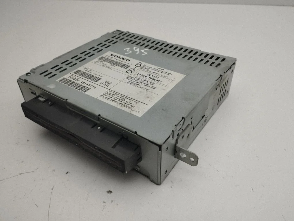Radio/CD/DVD/GPS head unit 30679465