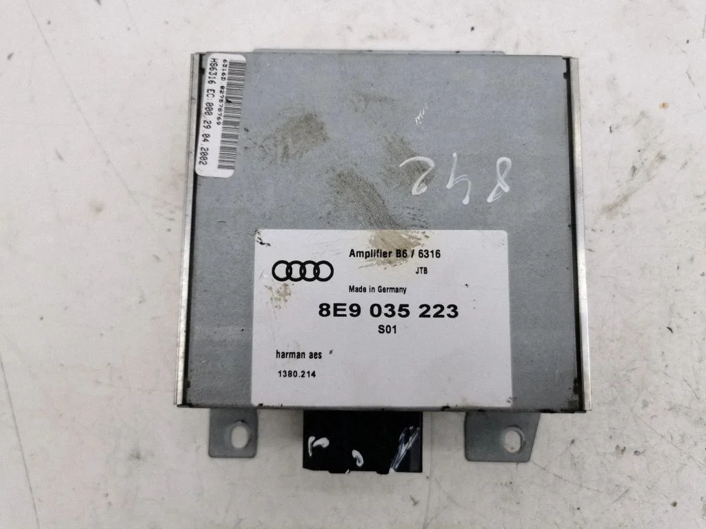 Helivõimendi – Audi A4 S4 B6 8E 8H (2001-2005)