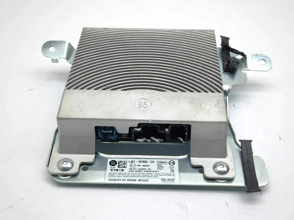 Helivõimendi LJ6T18T806CA