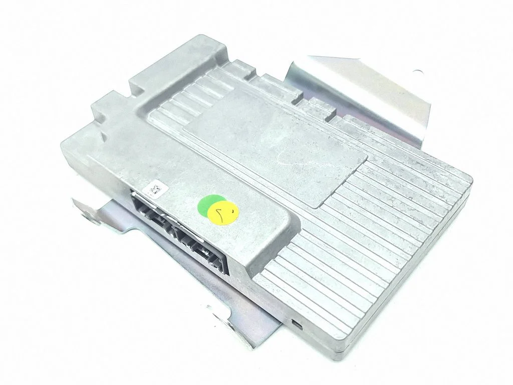Sound amplifier 05035129AC