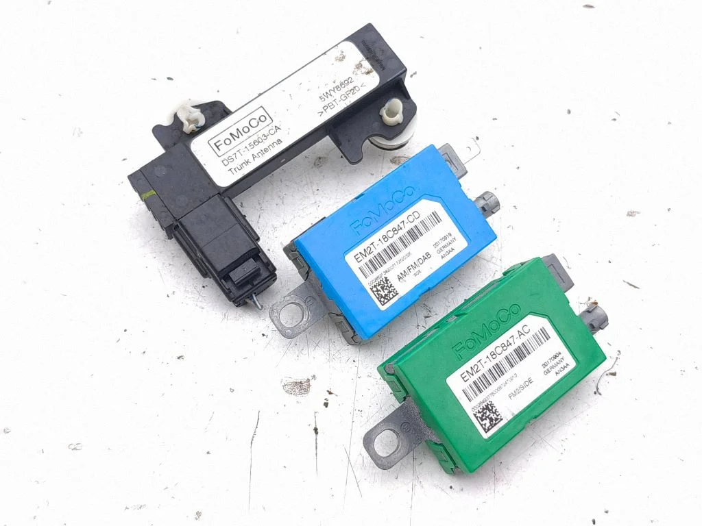 Wzmacniacz antenowy DS7T15603CA